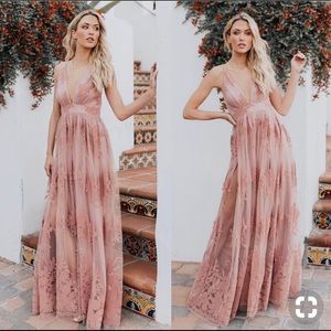 VICI NWT Mauve Maxi dress